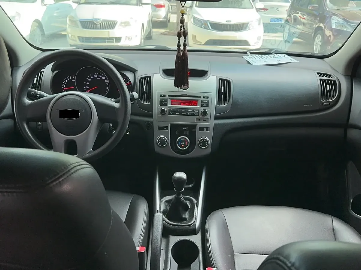 2014 Kia Forte 1.6L 123HP L4 5MT,autocango,china used car exporter,china ev exporter,chinese used car exporter,chinese used ev exporter