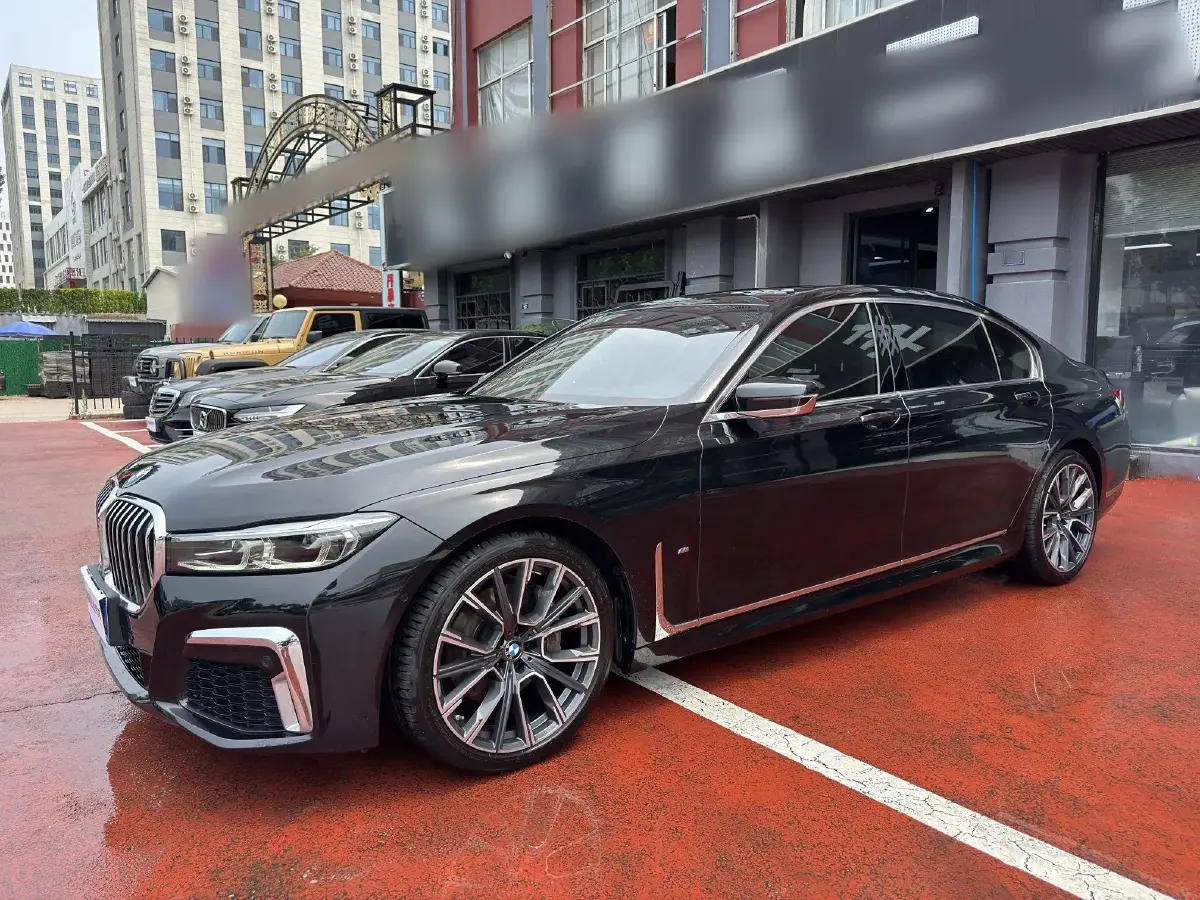 2019 BMW 7 Series 3.0T 340HP L6 8AT