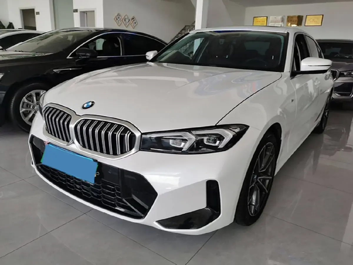 2024 BMW 3 Series 2.0T 156HP L4 8AT