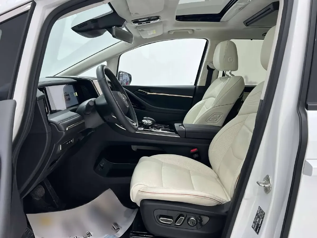 2023 GAC Trumpchi E9 2.0T 190HP L4 2DHT PHEV 25.57KWH,autocango,china used car exporter,china ev exporter,chinese used car exporter,chinese used ev exporter