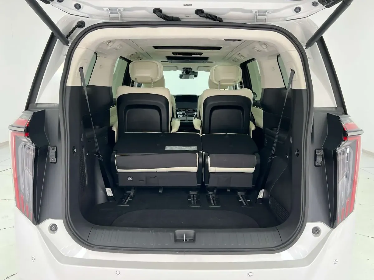 2023 GAC Trumpchi E9 2.0T 190HP L4 2DHT PHEV 25.57KWH,autocango,china used car exporter,china ev exporter,chinese used car exporter,chinese used ev exporter