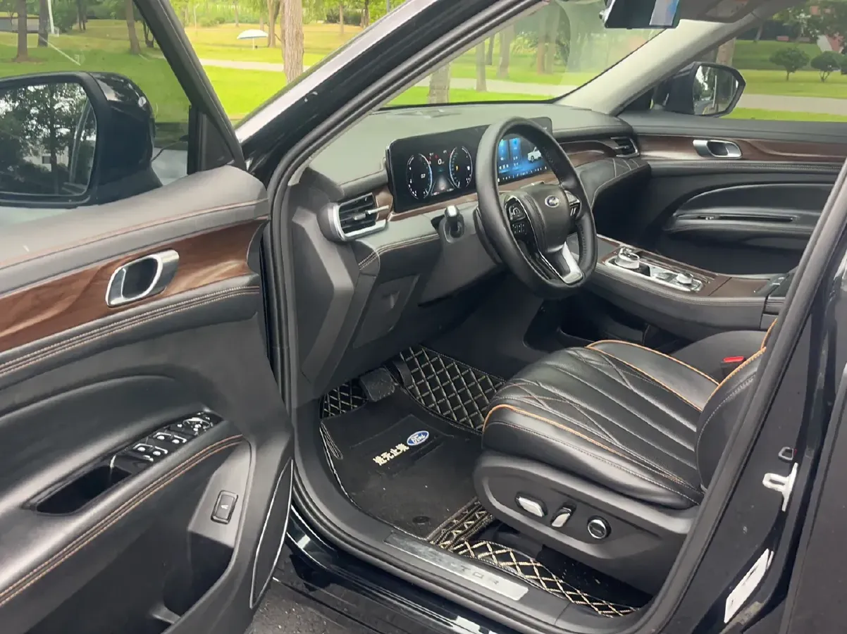 2021 Ford Equator 2.0T 224HP L4 6DCT,autocango,china used car exporter,china ev exporter,chinese used car exporter,chinese used ev exporter