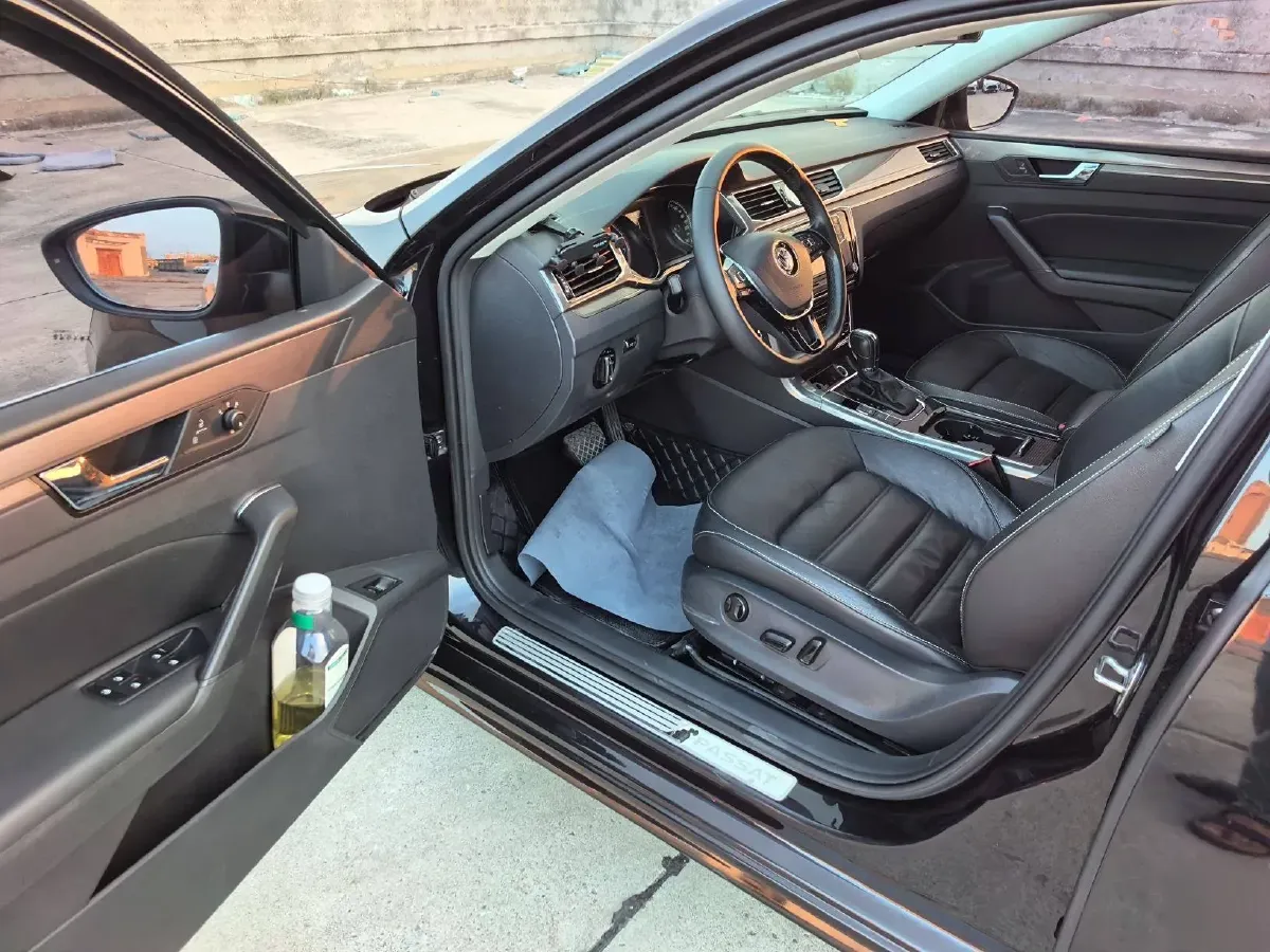 2016 Volkswagen Passat 1.8T 180HP L4 7DCT,autocango,china used car exporter,china ev exporter,chinese used car exporter,chinese used ev exporter