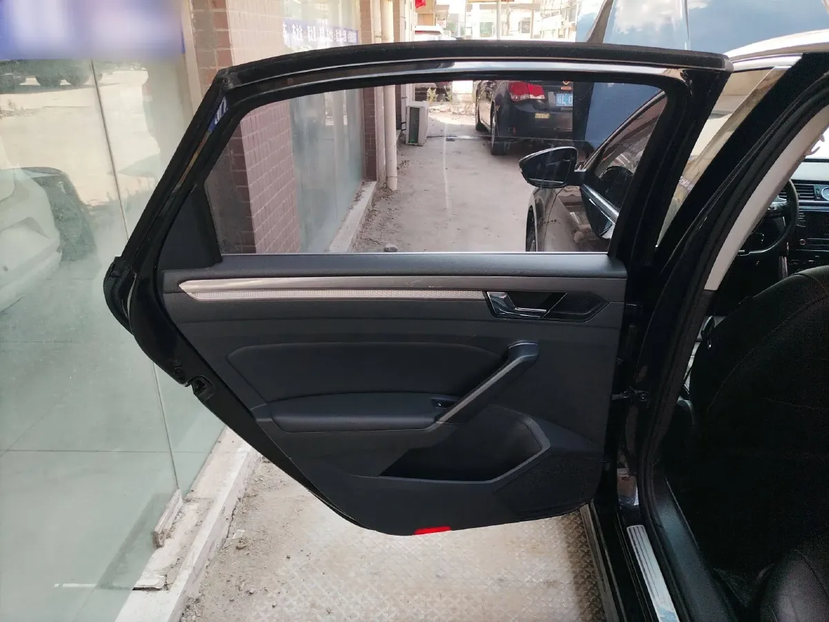 2016 Volkswagen Passat 1.8T 180HP L4 7DCT,autocango,china used car exporter,china ev exporter,chinese used car exporter,chinese used ev exporter