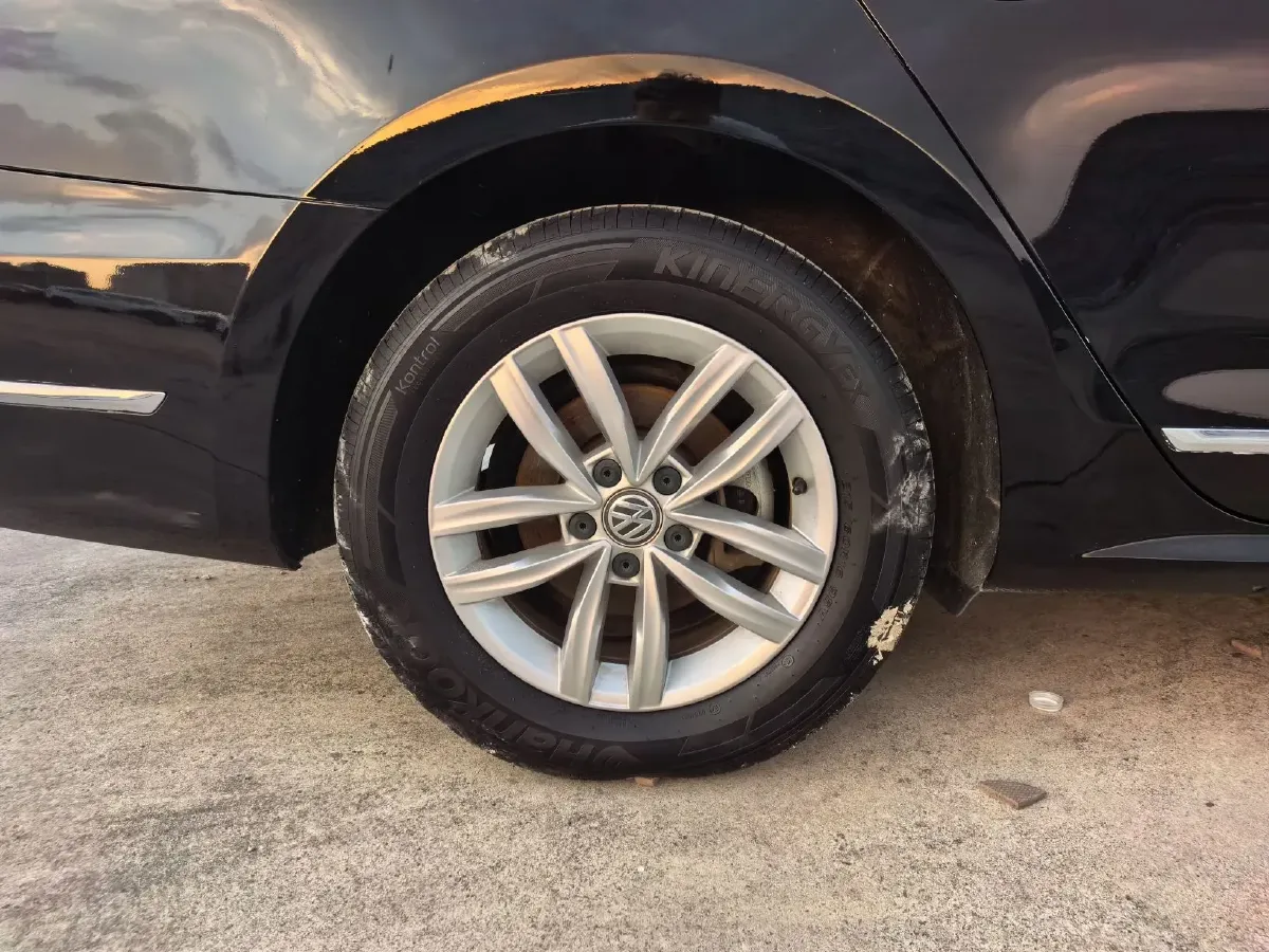 2016 Volkswagen Passat 1.8T 180HP L4 7DCT,autocango,china used car exporter,china ev exporter,chinese used car exporter,chinese used ev exporter