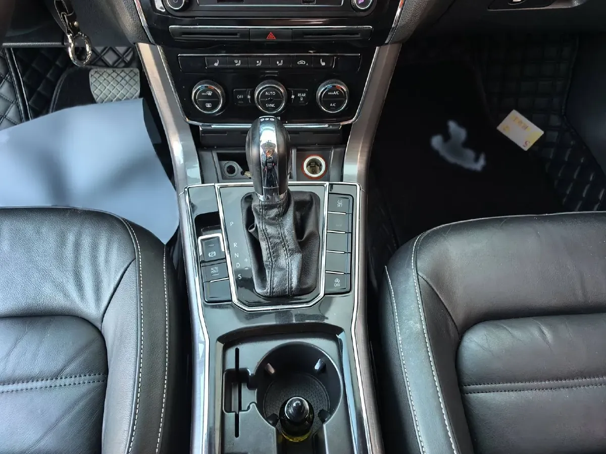 2016 Volkswagen Passat 1.8T 180HP L4 7DCT,autocango,china used car exporter,china ev exporter,chinese used car exporter,chinese used ev exporter