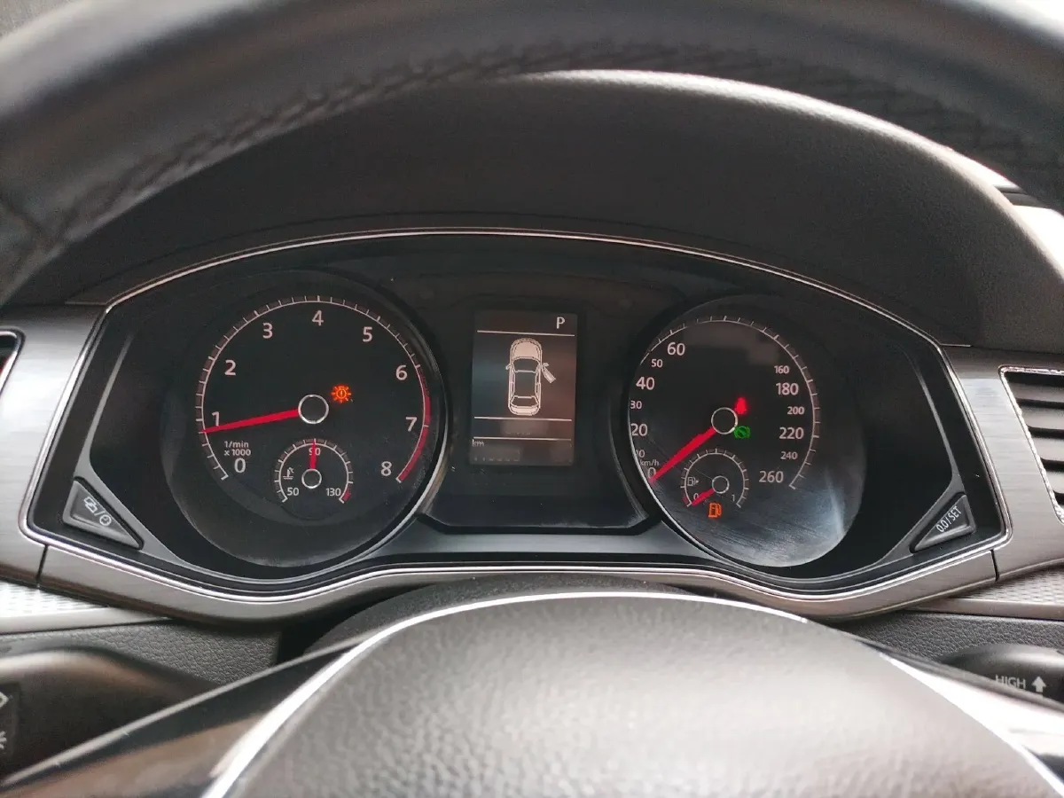 2016 Volkswagen Passat 1.8T 180HP L4 7DCT,autocango,china used car exporter,china ev exporter,chinese used car exporter,chinese used ev exporter