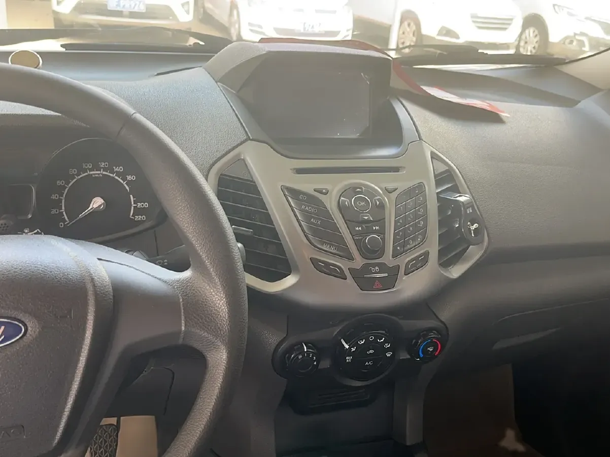 2013 Ford EcoSport 1.5L 110HP L4 5MT,autocango,china used car exporter,china ev exporter,chinese used car exporter,chinese used ev exporter