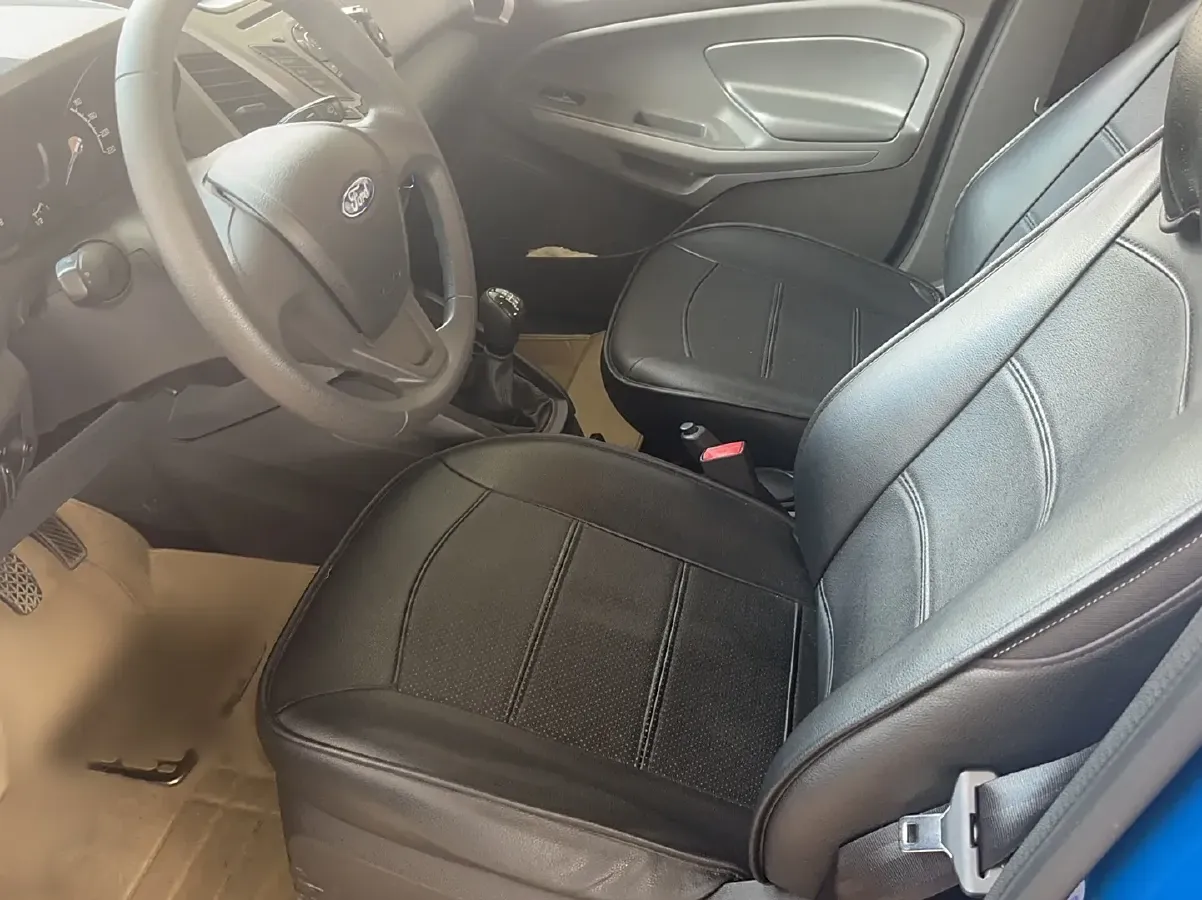 2013 Ford EcoSport 1.5L 110HP L4 5MT,autocango,china used car exporter,china ev exporter,chinese used car exporter,chinese used ev exporter