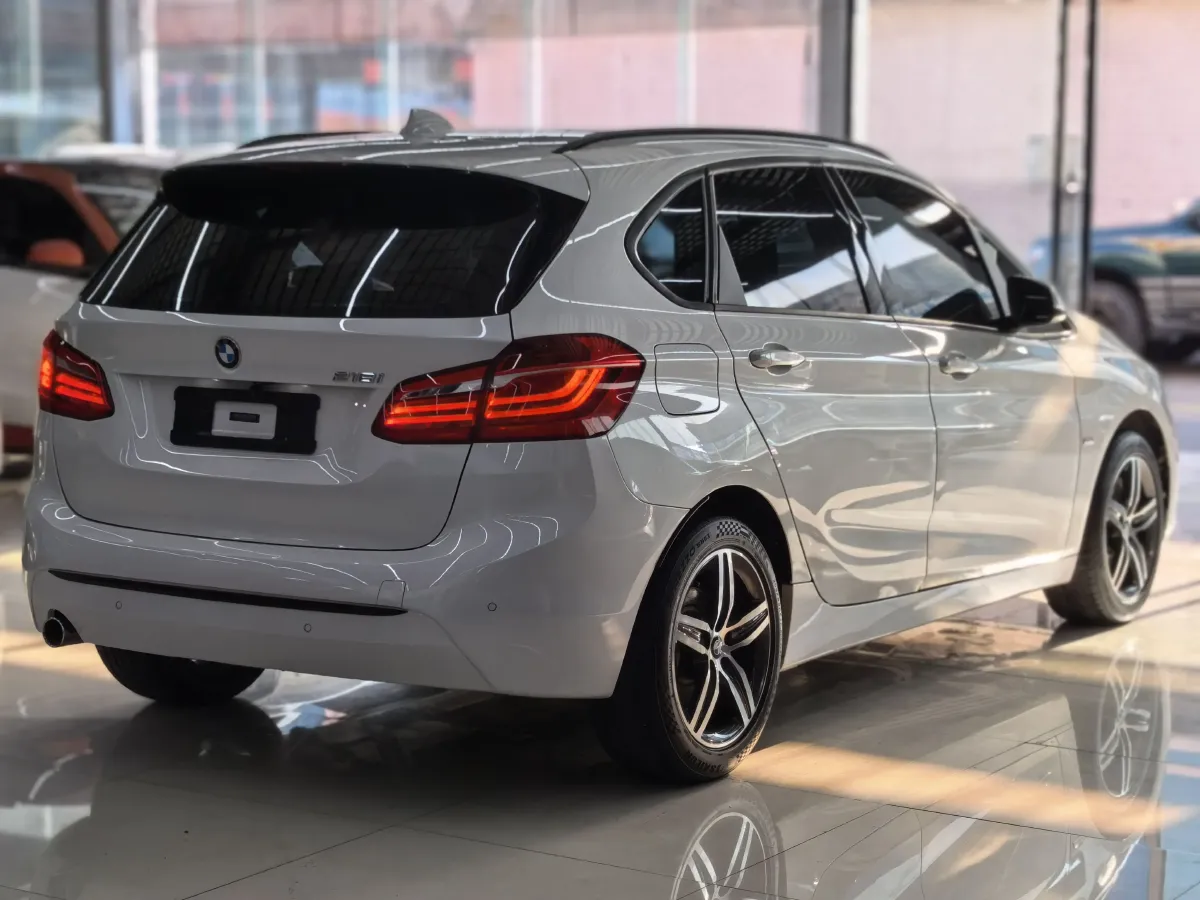 2016 BMW 2 Series Wagon 1.5T 136HP L3 6AT,autocango,china used car exporter,china ev exporter,chinese used car exporter,chinese used ev exporter