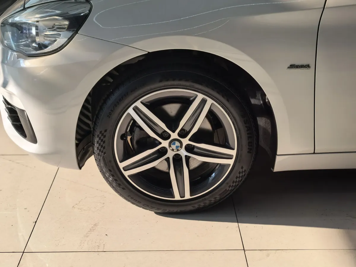 2016 BMW 2 Series Wagon 1.5T 136HP L3 6AT,autocango,china used car exporter,china ev exporter,chinese used car exporter,chinese used ev exporter