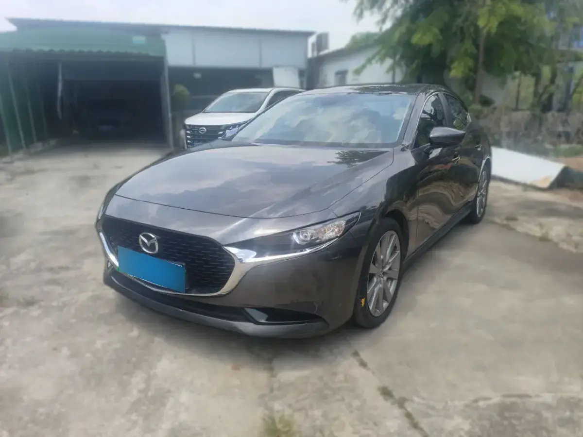 2021 Mazda 3 Axela 2.0L 158HP L4 6AT