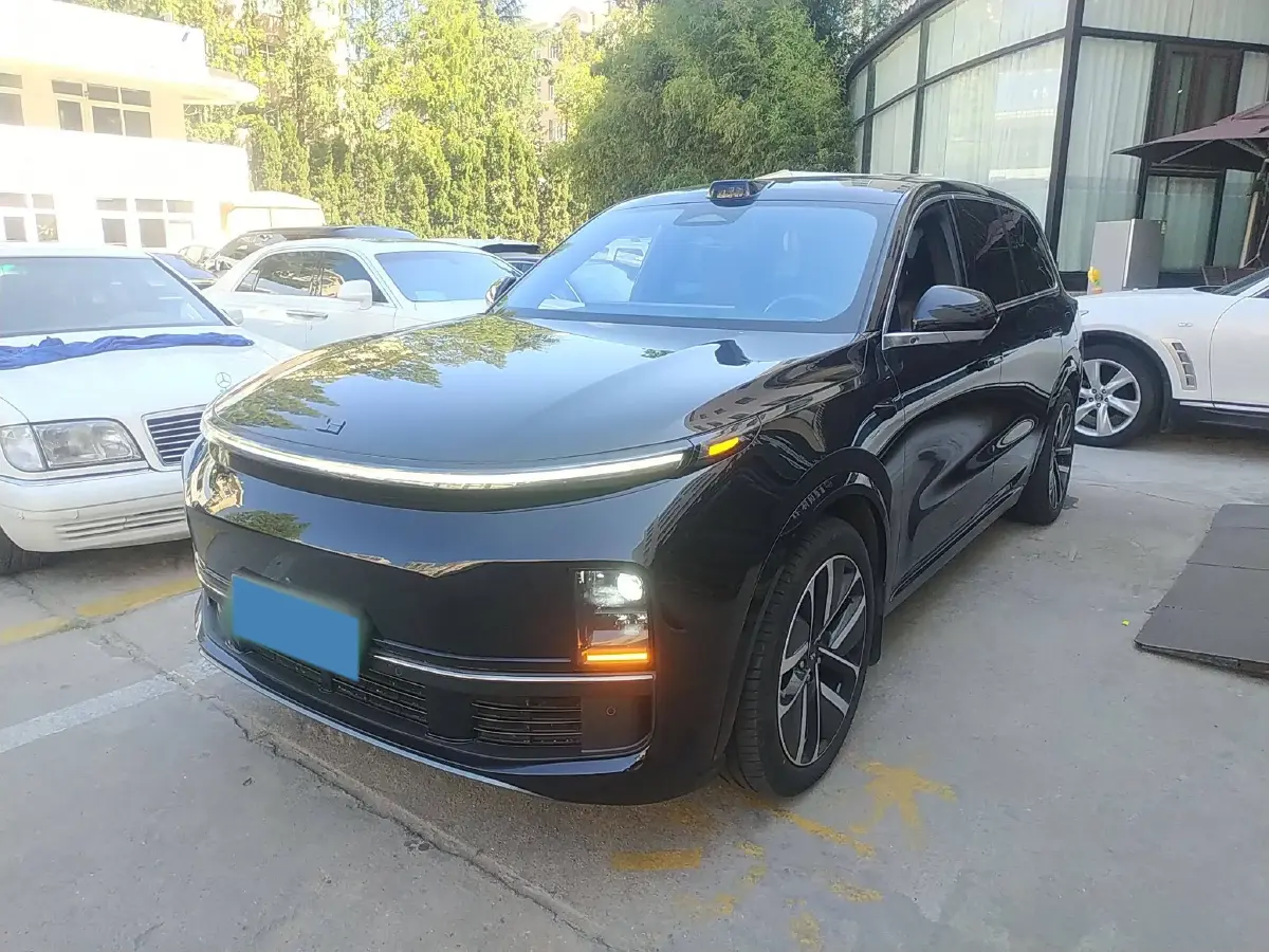 2022 Li L9 Range Extended 154HP REEV 42.6KWH