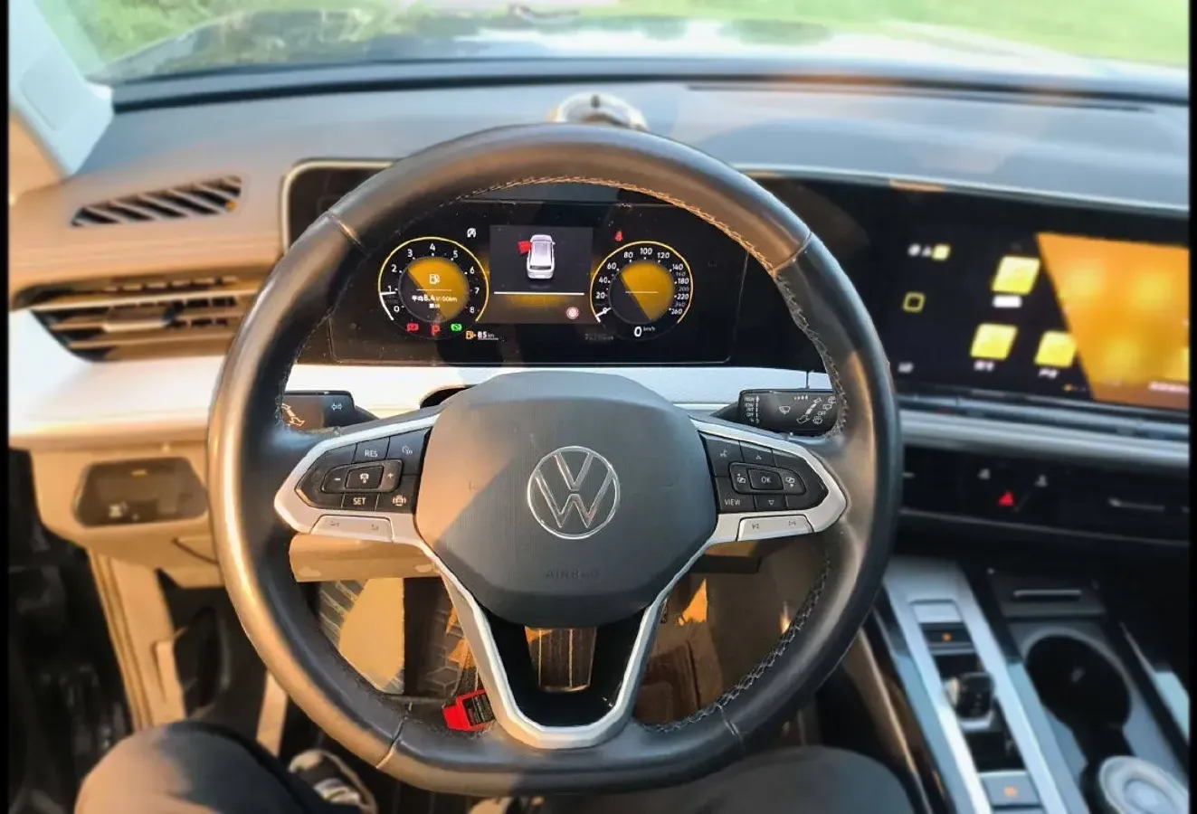 2023 Volkswagen Tavendor 2.0T 186HP L4 7DCT,autocango,china used car exporter,china ev exporter,chinese used car exporter,chinese used ev exporter