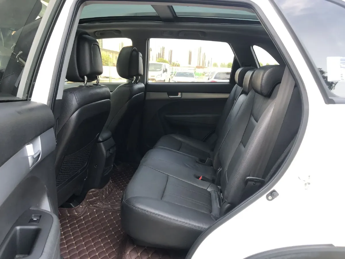 2013 Kia Sorento 2.4L 190HP L4 6AT,autocango,china used car exporter,china ev exporter,chinese used car exporter,chinese used ev exporter