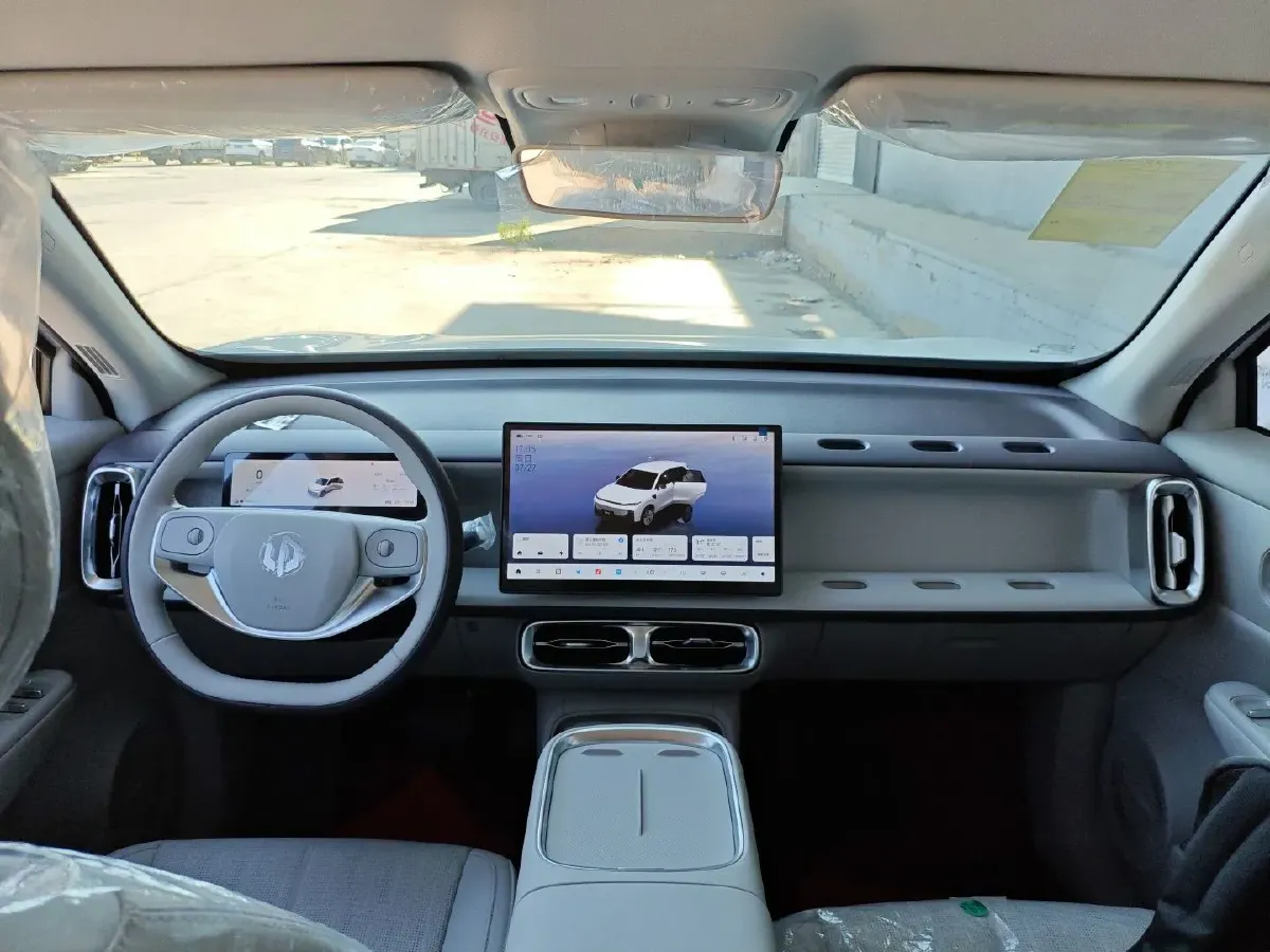 2025 Leapmotor B10 BEV 56.2KWH,autocango,china used car exporter,china ev exporter,chinese used car exporter,chinese used ev exporter