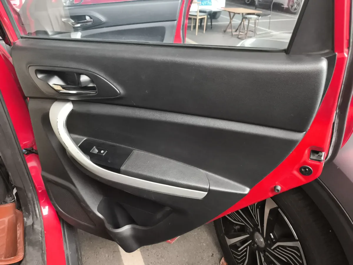 2014 ChangAn CS35 1.6L 125HP L4 4AT,autocango,china used car exporter,china ev exporter,chinese used car exporter,chinese used ev exporter