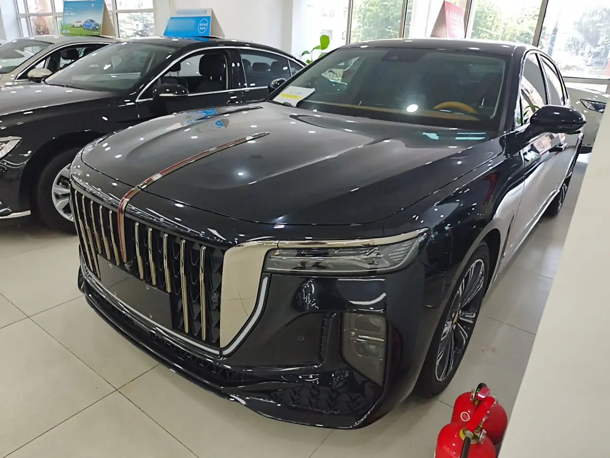 2024 HongQi H9 2.0T 252HP L4 7DCT