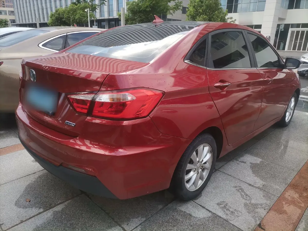 2015 ChangAn Alsvin V7 1.6L 124HP L4 5MT,autocango,china used car exporter,china ev exporter,chinese used car exporter,chinese used ev exporter