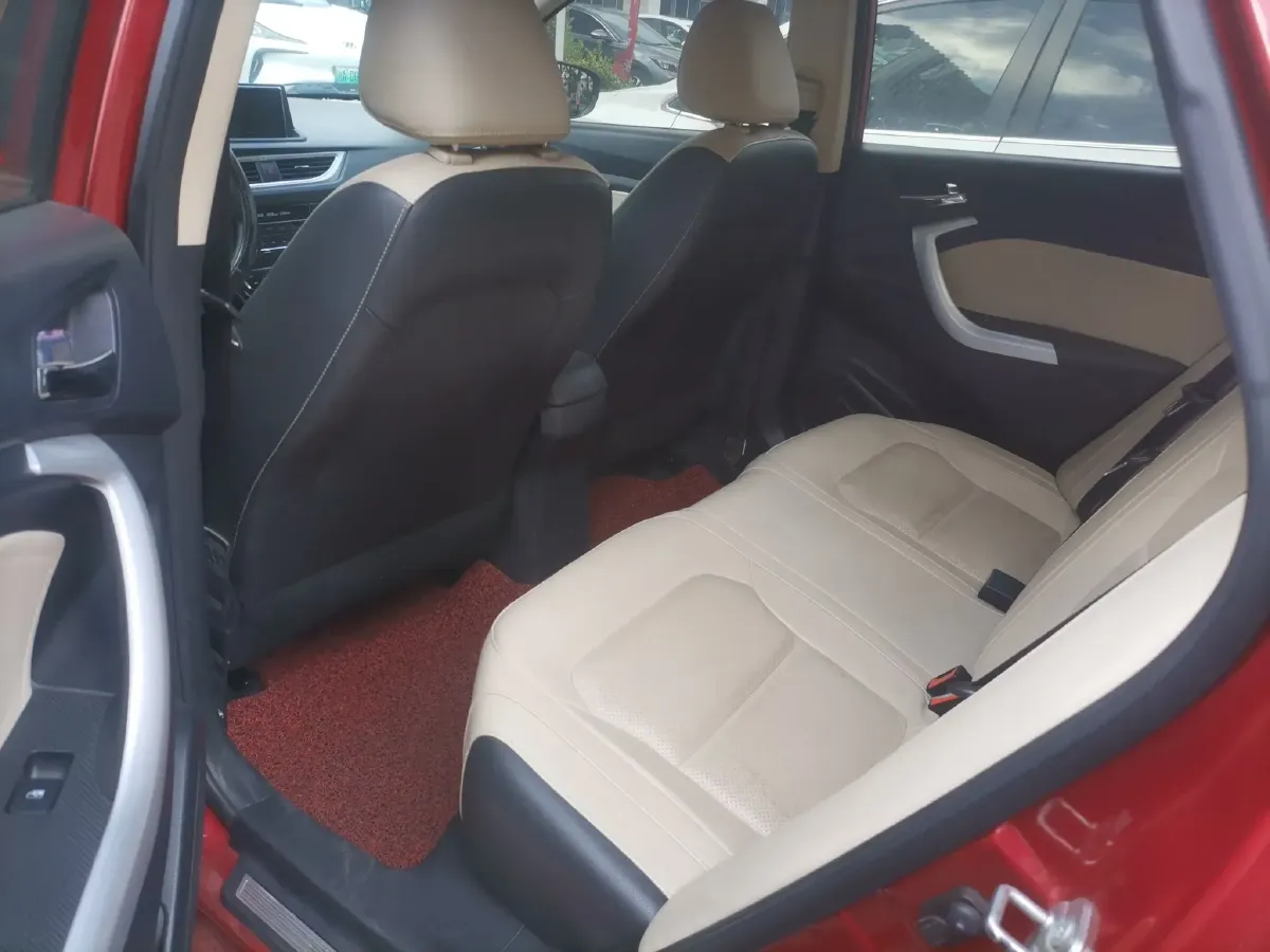 2015 ChangAn Alsvin V7 1.6L 124HP L4 5MT,autocango,china used car exporter,china ev exporter,chinese used car exporter,chinese used ev exporter