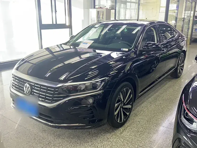 2022 Volkswagen Passat 2.0T 186HP L4 7DCT
