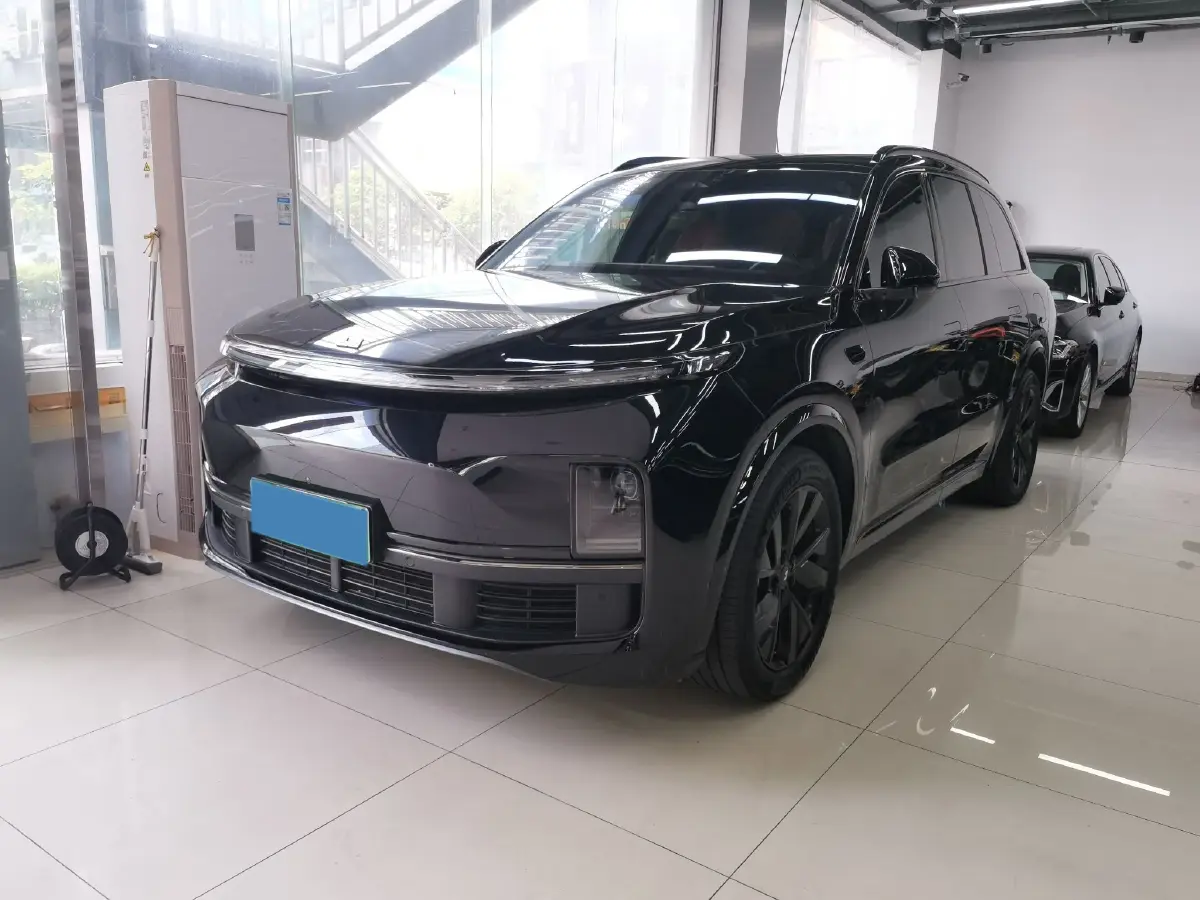 2023 Li L8 Range Extended 154HP REEV 40.9KWH