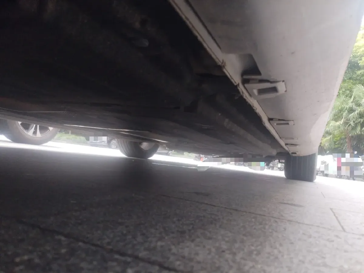 2023 HongQi H6 2.0T 252HP L4 8AT,autocango,china used car exporter,china ev exporter,chinese used car exporter,chinese used ev exporter