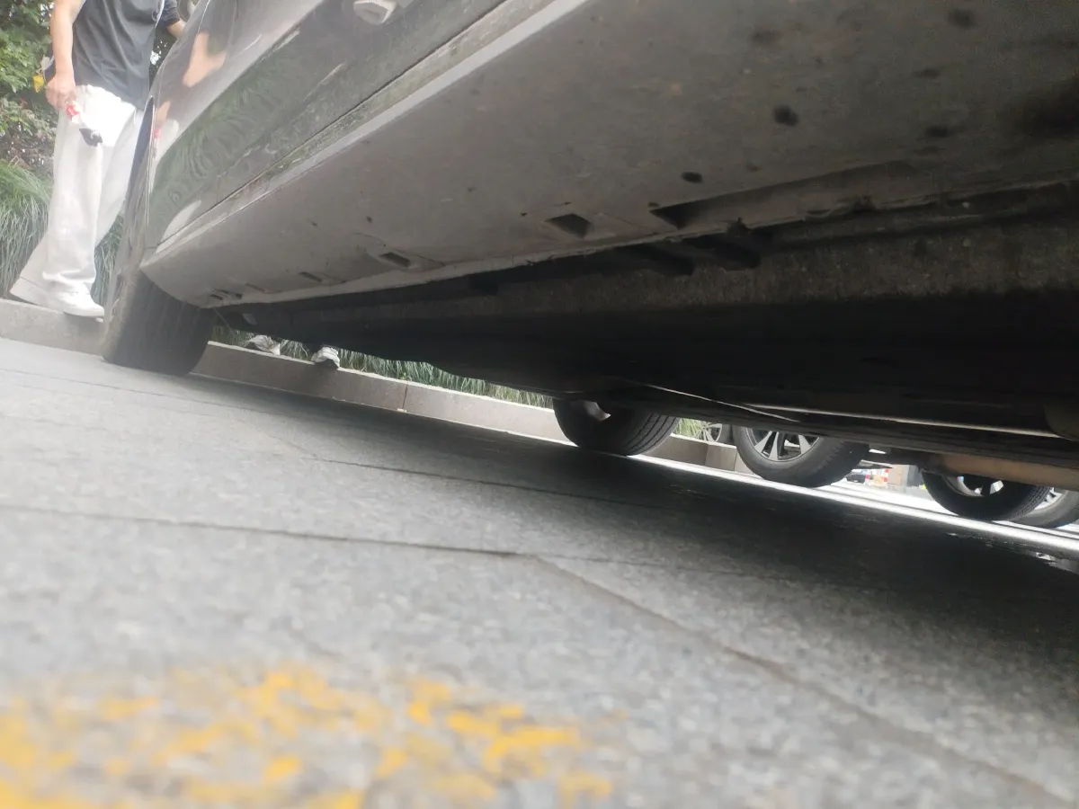 2023 HongQi H6 2.0T 252HP L4 8AT,autocango,china used car exporter,china ev exporter,chinese used car exporter,chinese used ev exporter