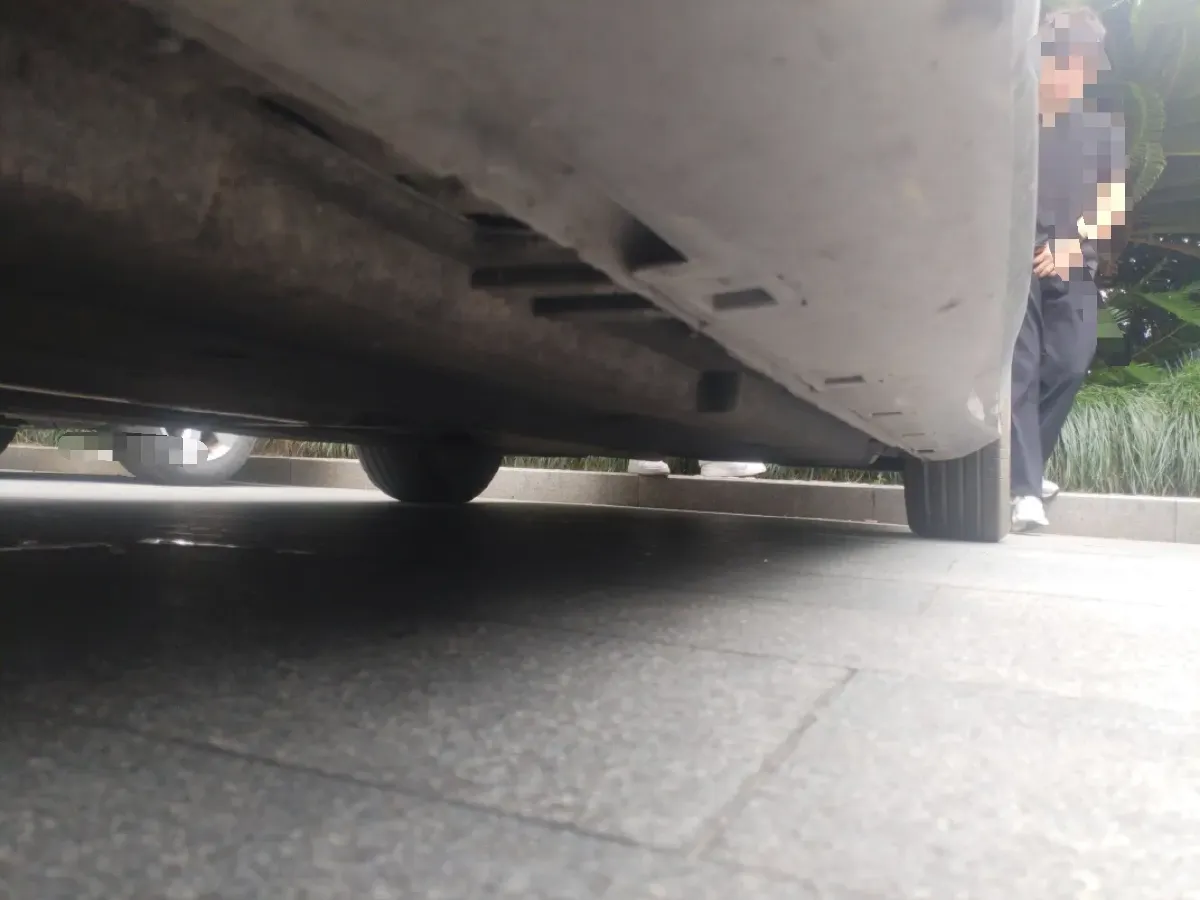 2023 HongQi H6 2.0T 252HP L4 8AT,autocango,china used car exporter,china ev exporter,chinese used car exporter,chinese used ev exporter