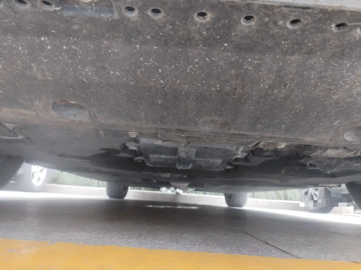 2023 HongQi H6 2.0T 252HP L4 8AT,autocango,china used car exporter,china ev exporter,chinese used car exporter,chinese used ev exporter