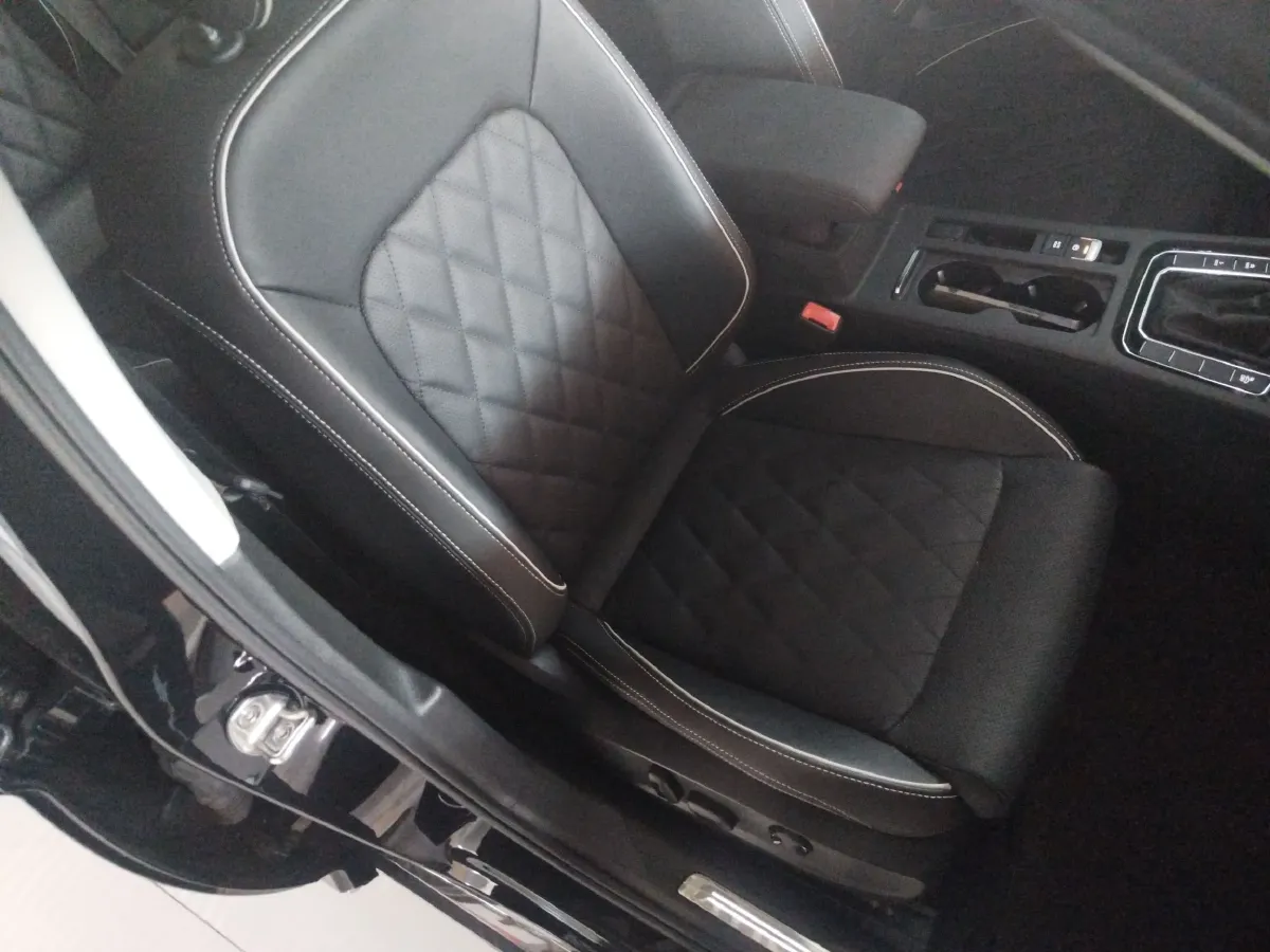 2022 Volkswagen Magotan GTE 1.4T 150HP L4 6DCT PHEV 13KWH,autocango,china used car exporter,china ev exporter,chinese used car exporter,chinese used ev exporter