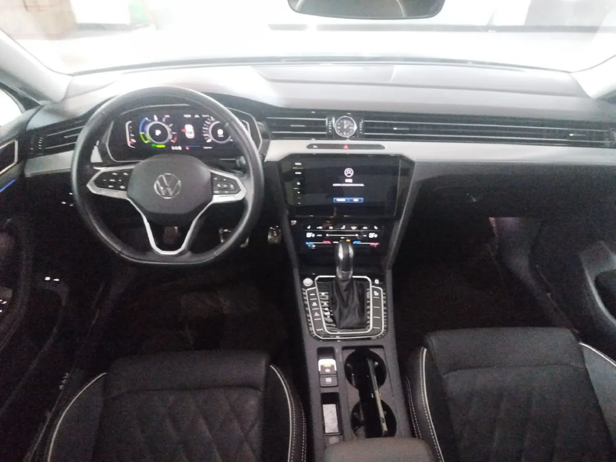 2022 Volkswagen Magotan GTE 1.4T 150HP L4 6DCT PHEV 13KWH,autocango,china used car exporter,china ev exporter,chinese used car exporter,chinese used ev exporter