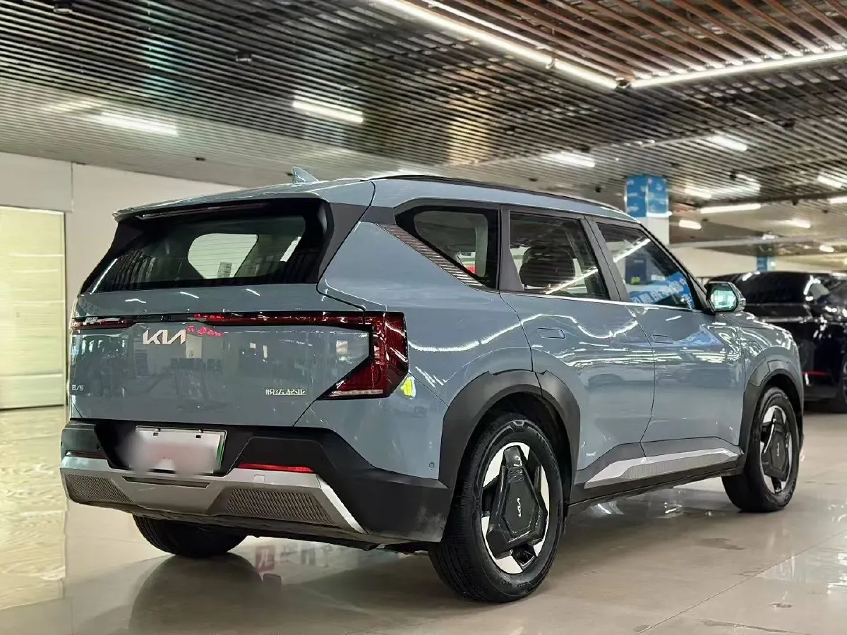 2024 Kia EV5 BEV 64.2KWH,autocango,china used car exporter,china ev exporter,chinese used car exporter,chinese used ev exporter