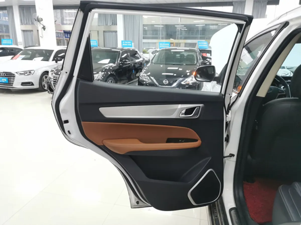 2018 Geely Vision X6 1.4T 133HP L4 CVT,autocango,china used car exporter,china ev exporter,chinese used car exporter,chinese used ev exporter
