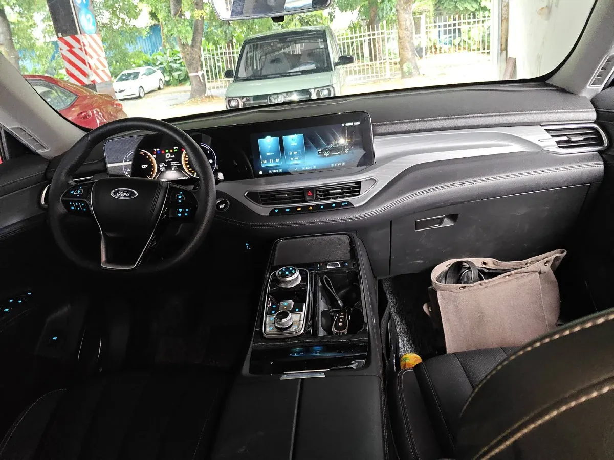 2021 Ford Equator 2.0T 224HP L4 6DCT,autocango,china used car exporter,china ev exporter,chinese used car exporter,chinese used ev exporter