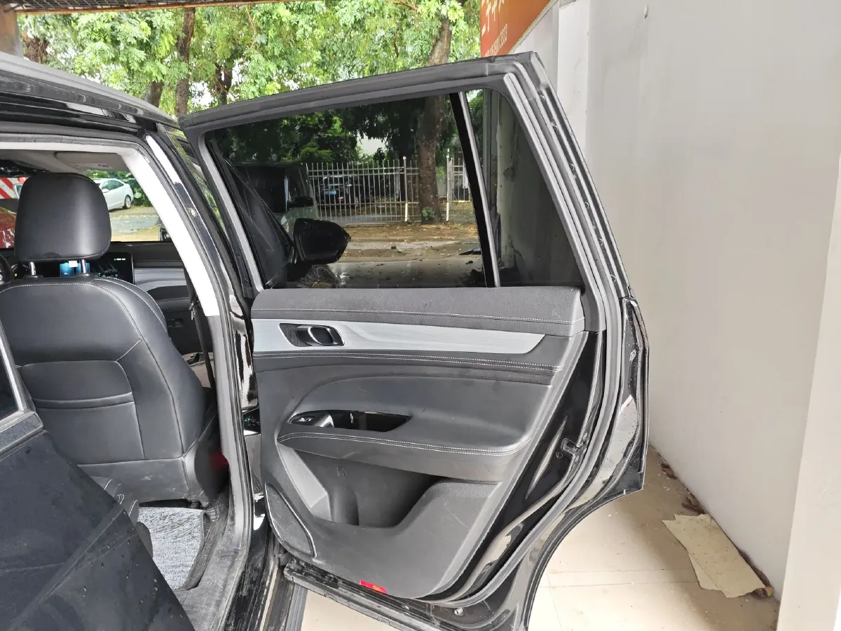 2021 Ford Equator 2.0T 224HP L4 6DCT,autocango,china used car exporter,china ev exporter,chinese used car exporter,chinese used ev exporter