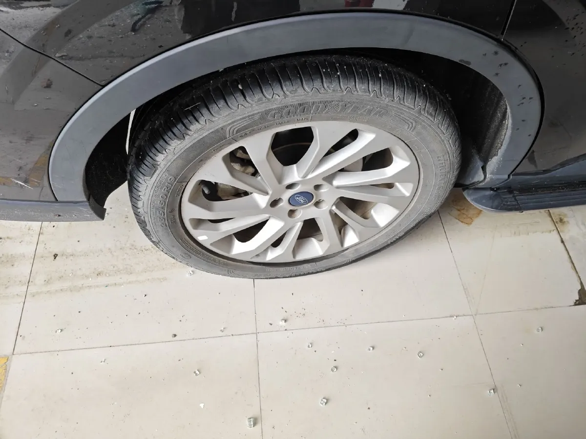 2021 Ford Equator 2.0T 224HP L4 6DCT,autocango,china used car exporter,china ev exporter,chinese used car exporter,chinese used ev exporter