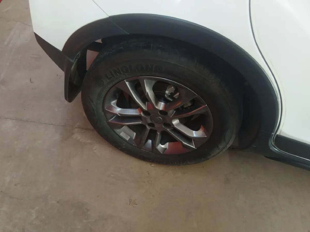 2020 Geely Vision X3 1.5L 109HP L4 5MT,autocango,china used car exporter,china ev exporter,chinese used car exporter,chinese used ev exporter