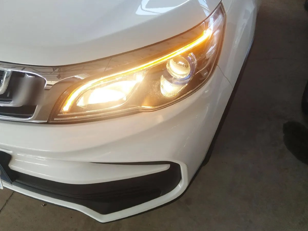 2020 Geely Vision X3 1.5L 109HP L4 5MT,autocango,china used car exporter,china ev exporter,chinese used car exporter,chinese used ev exporter