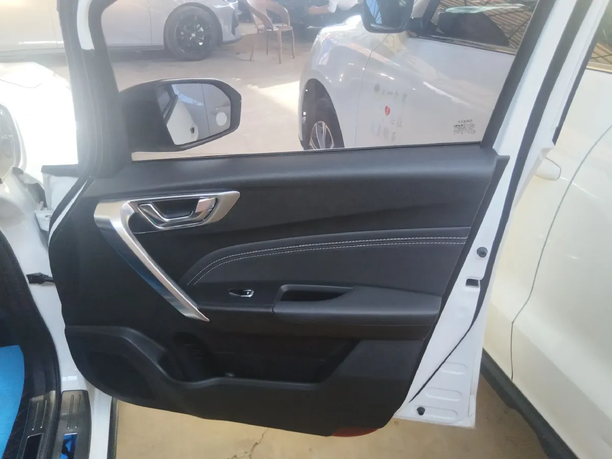 2020 Geely Vision X3 1.5L 109HP L4 5MT,autocango,china used car exporter,china ev exporter,chinese used car exporter,chinese used ev exporter