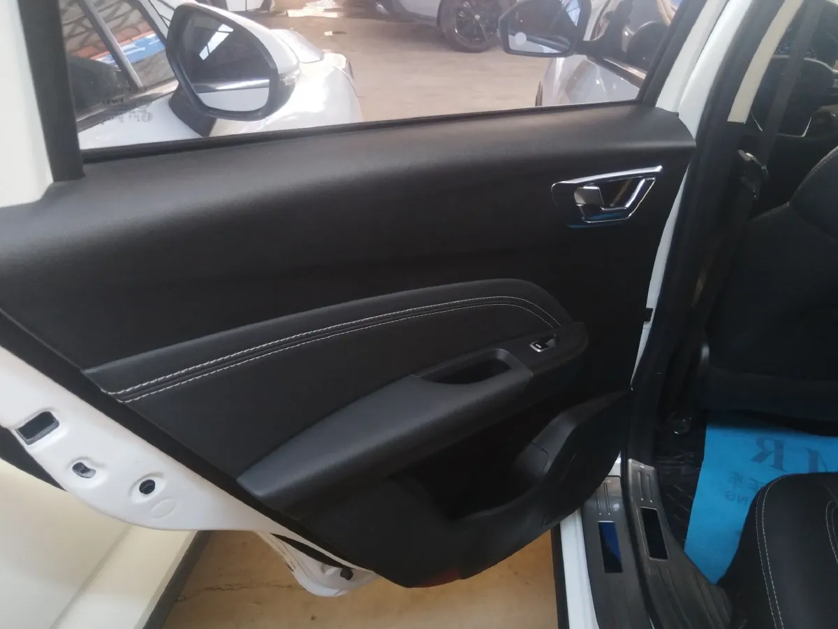 2020 Geely Vision X3 1.5L 109HP L4 5MT,autocango,china used car exporter,china ev exporter,chinese used car exporter,chinese used ev exporter