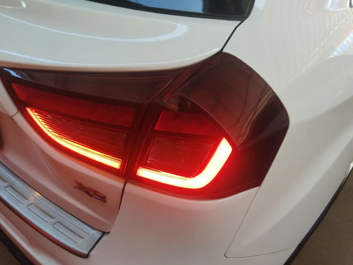 2020 Geely Vision X3 1.5L 109HP L4 5MT,autocango,china used car exporter,china ev exporter,chinese used car exporter,chinese used ev exporter