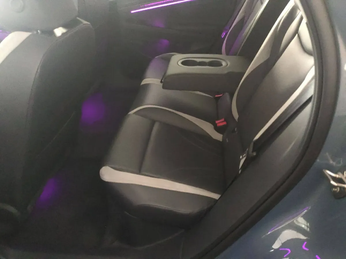 2024 Volkswagen ID.7 Vizzion BEV 84.8KWH,autocango,china used car exporter,china ev exporter,chinese used car exporter,chinese used ev exporter