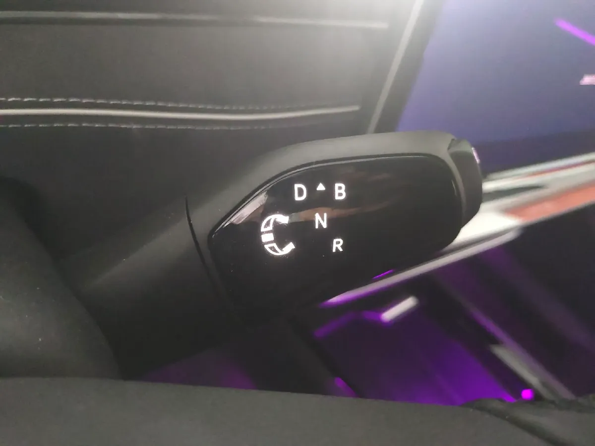 2024 Volkswagen ID.7 Vizzion BEV 84.8KWH,autocango,china used car exporter,china ev exporter,chinese used car exporter,chinese used ev exporter