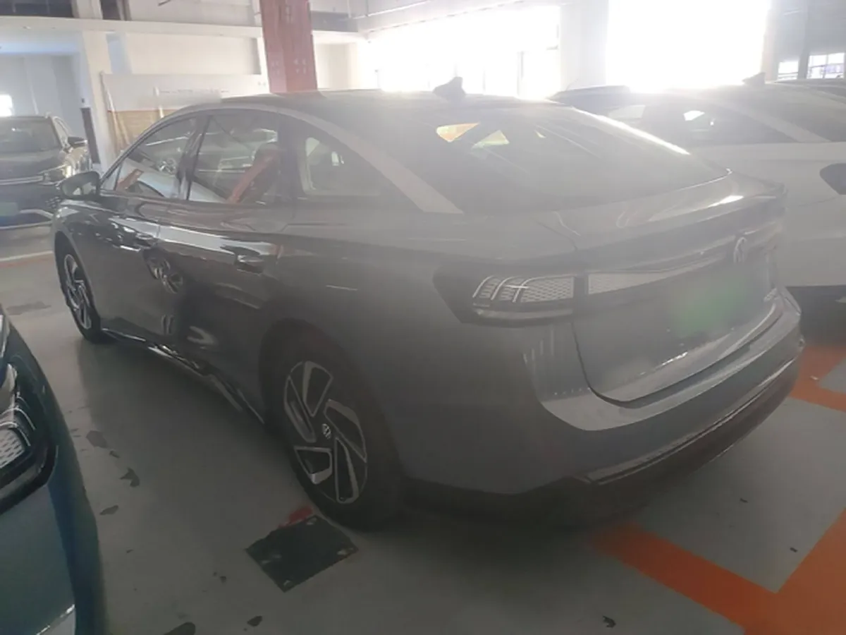 2024 Volkswagen ID.7 Vizzion BEV 84.8KWH,autocango,china used car exporter,china ev exporter,chinese used car exporter,chinese used ev exporter