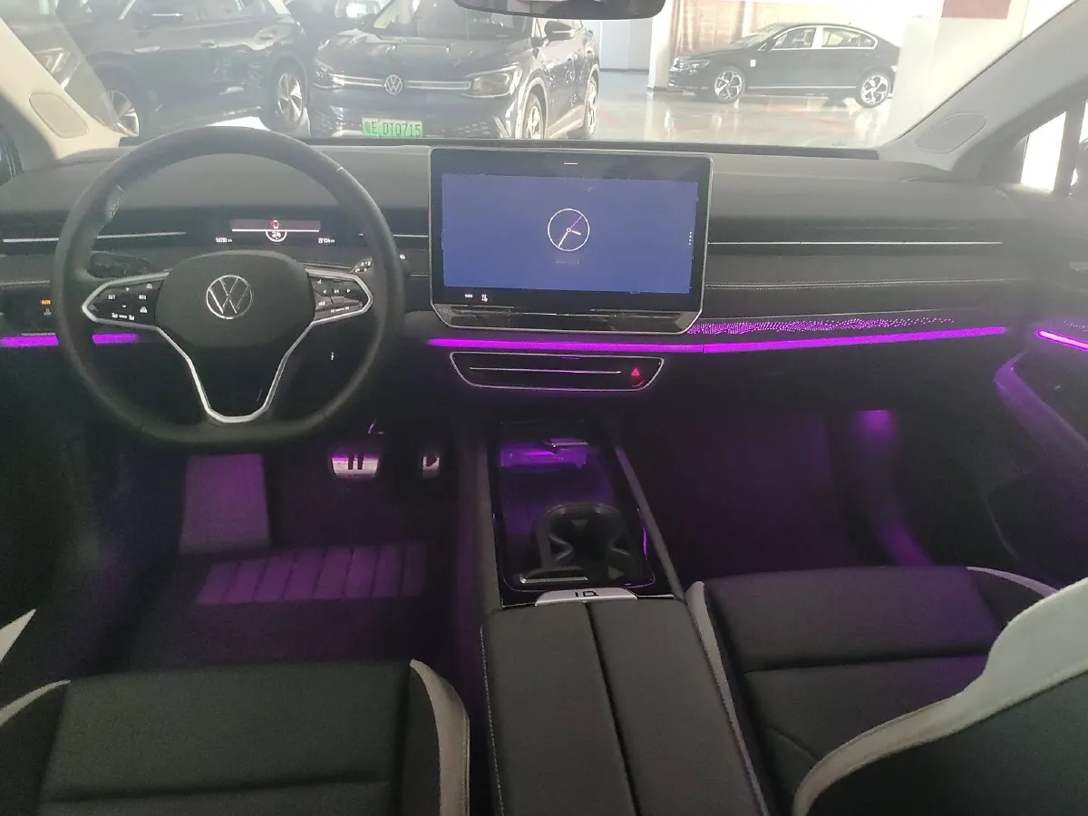 2024 Volkswagen ID.7 Vizzion BEV 84.8KWH,autocango,china used car exporter,china ev exporter,chinese used car exporter,chinese used ev exporter