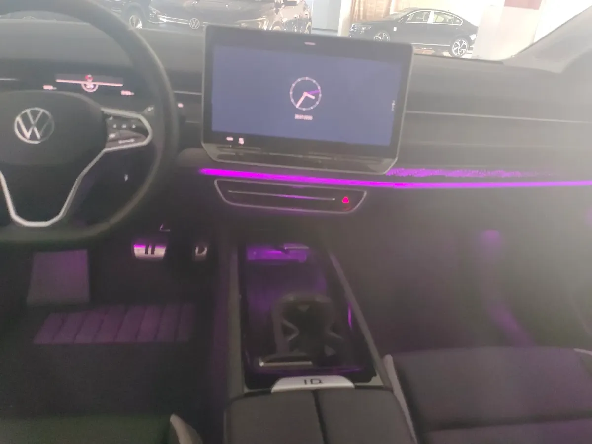 2024 Volkswagen ID.7 Vizzion BEV 84.8KWH,autocango,china used car exporter,china ev exporter,chinese used car exporter,chinese used ev exporter