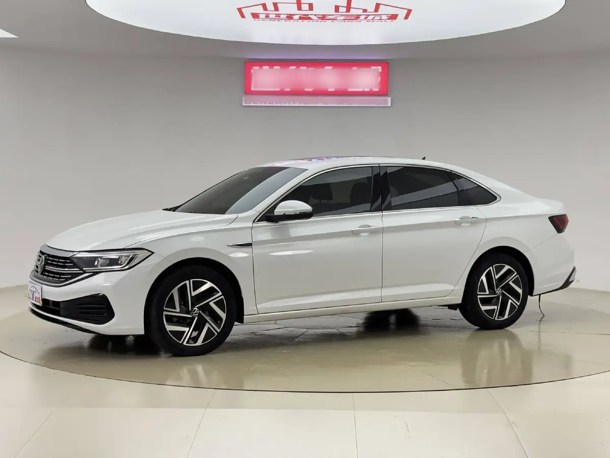 2023 Volkswagen Sagitar 1.5T 160HP L4 7DCT