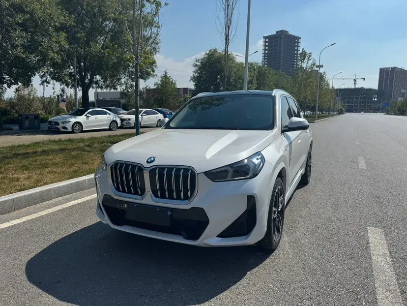 2023 BMW X1 2.0T 204HP L4 7DCT