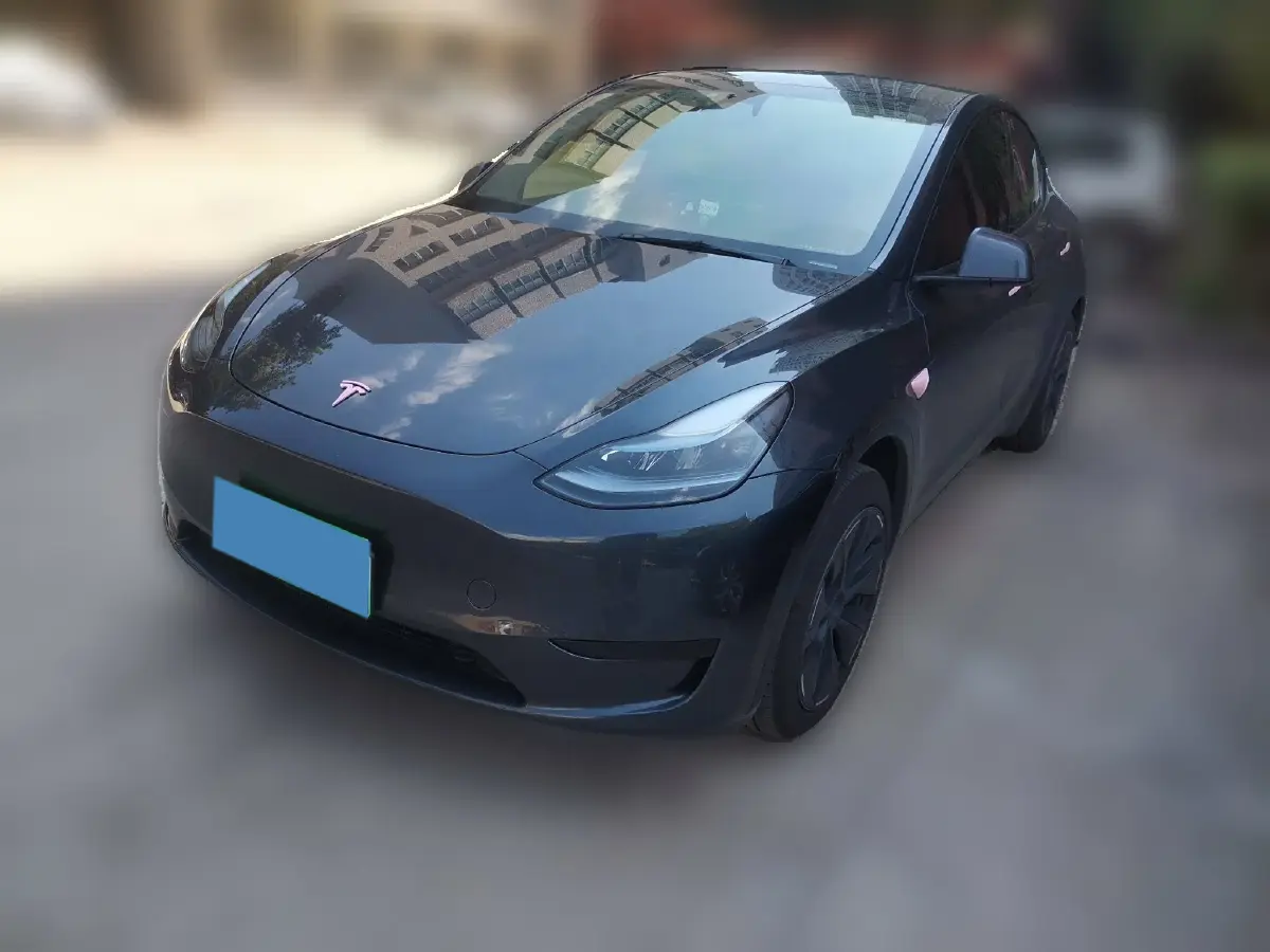 2024 Tesla Model Y BEV 60KWH